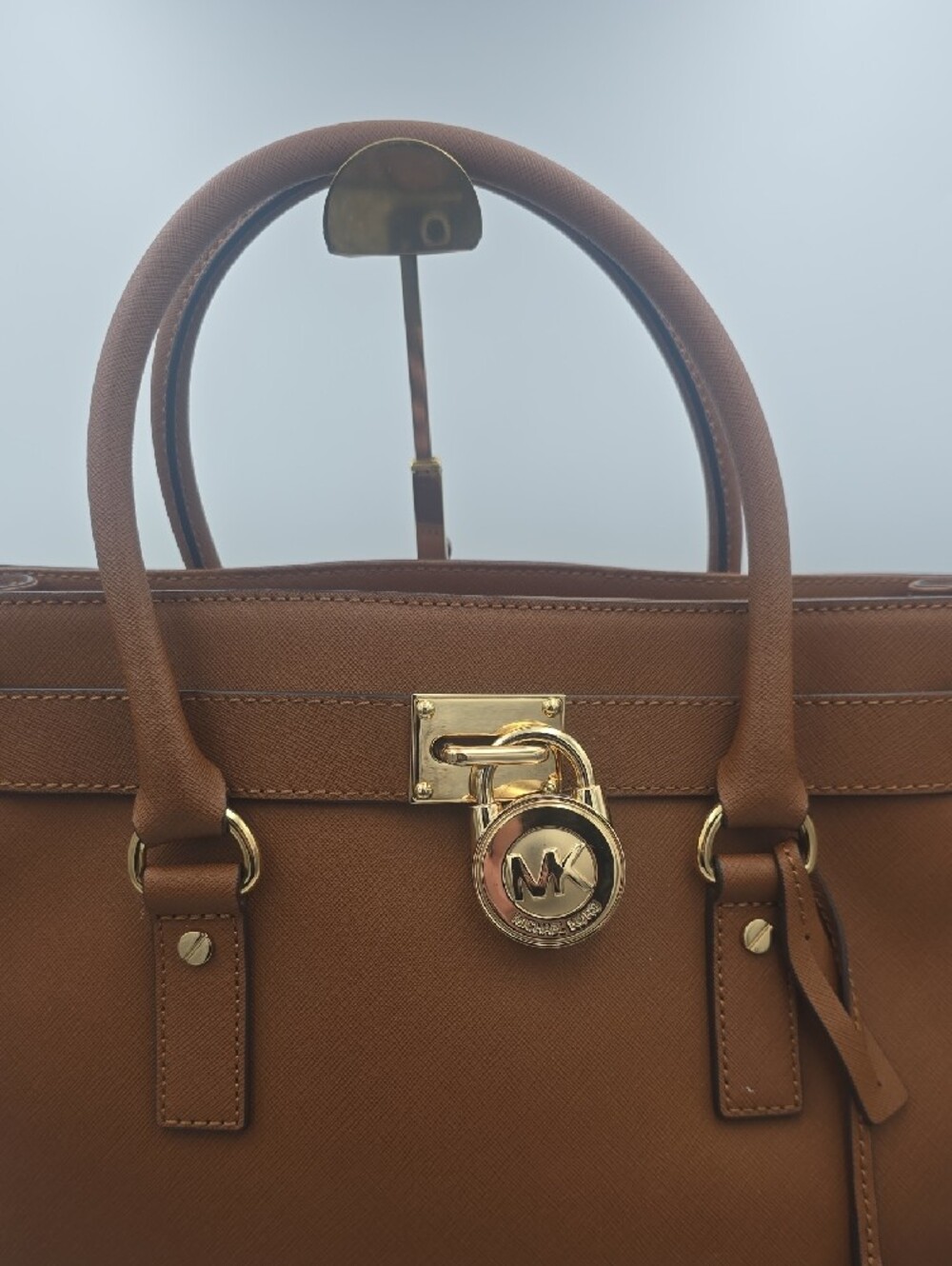 Michael Kors Brown Leather Large Hamilton Satchel W/ Gold Hardware (NWOT)✨️🤎✨️ - Picture 3 of 11